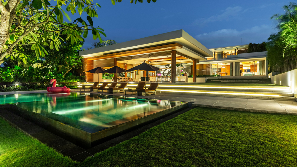 The Iman Villa - Peaceful villa at dusk